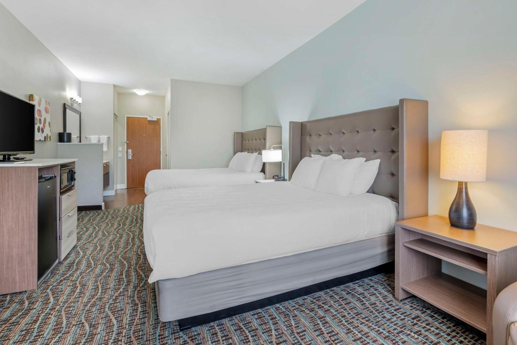 Best Western Plus Peppertree Inn At Оумак Екстериор снимка