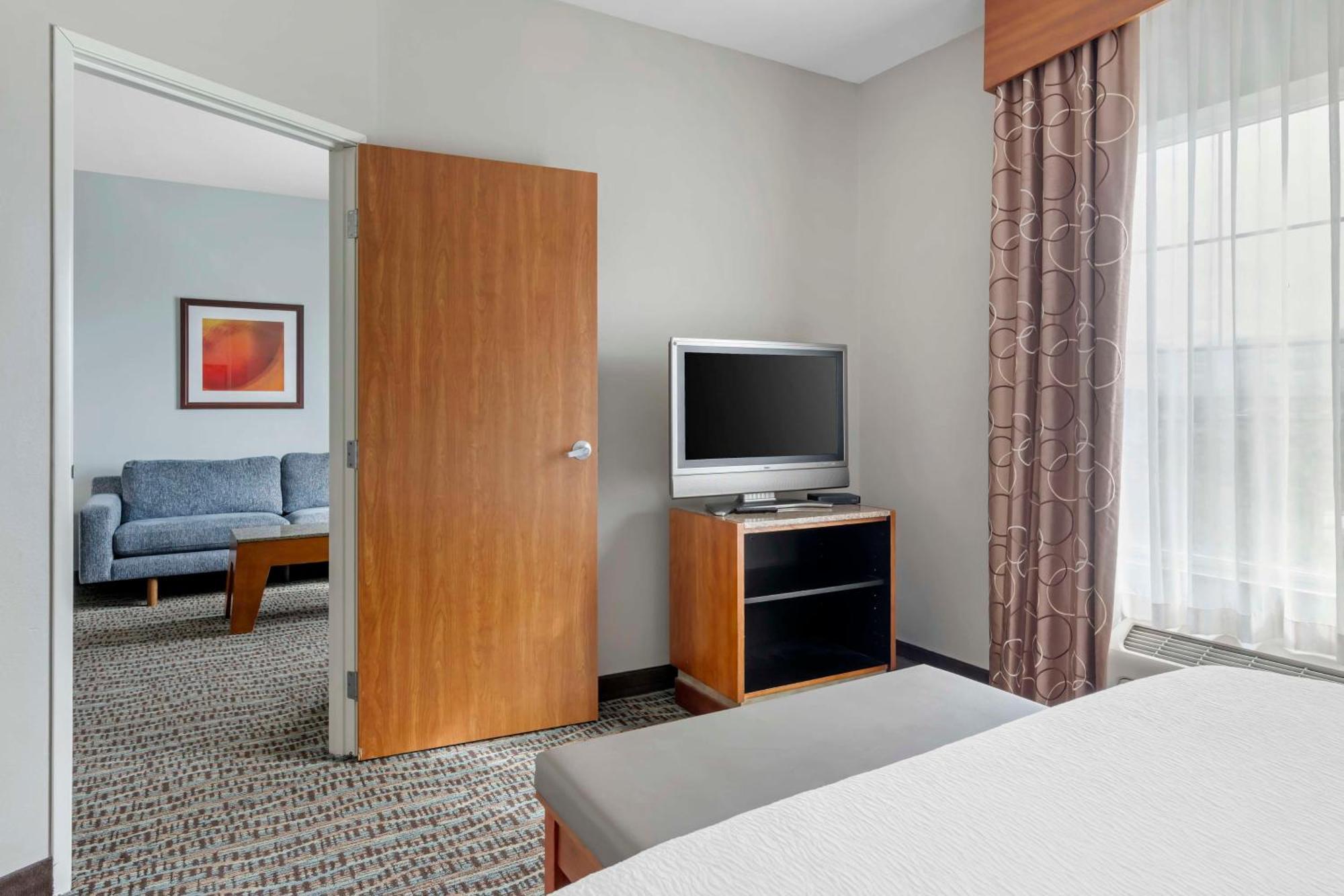 Best Western Plus Peppertree Inn At Оумак Екстериор снимка